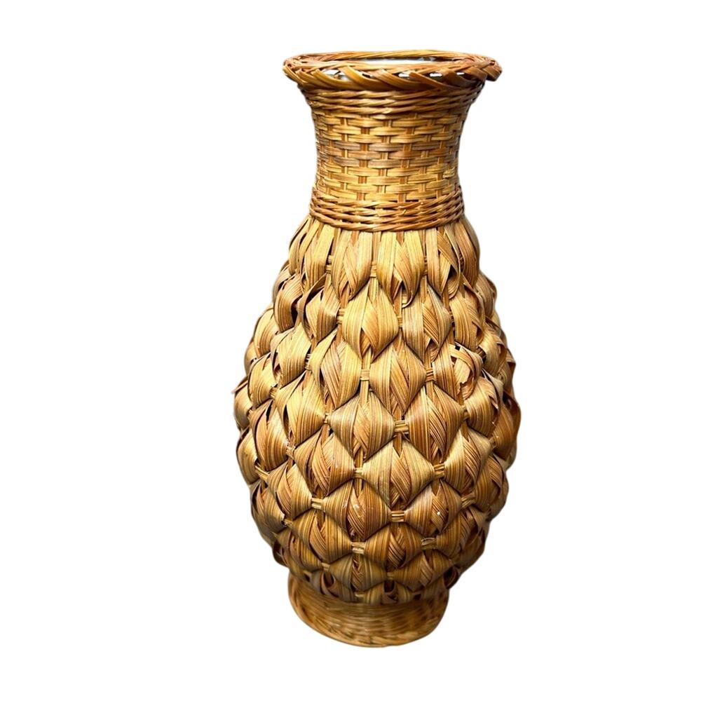 VTG- weaved basket vase- inside bud vase pottery- table top- mini- retro- unique